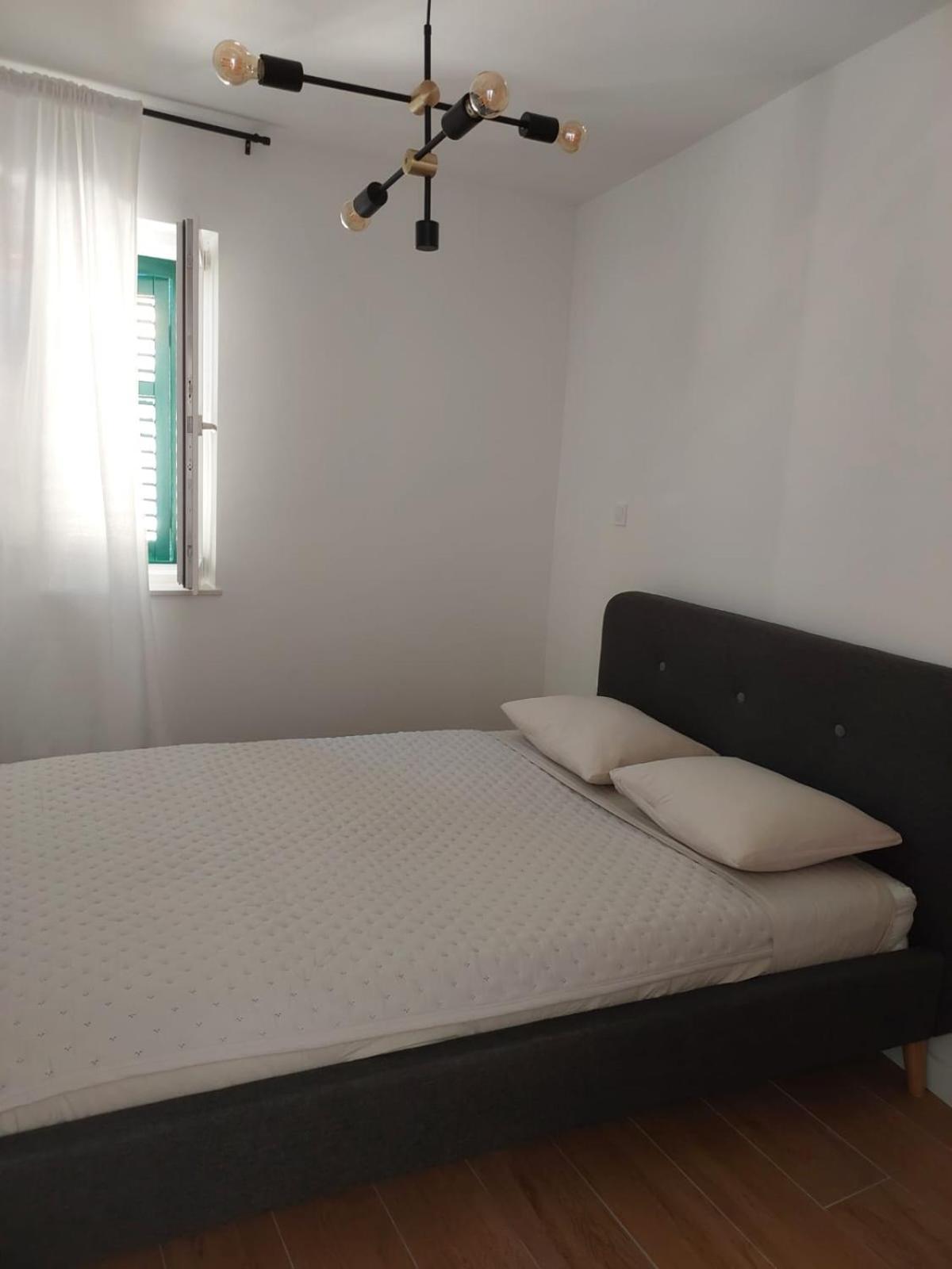 Sustina Apartman Tribalj Kültér fotó