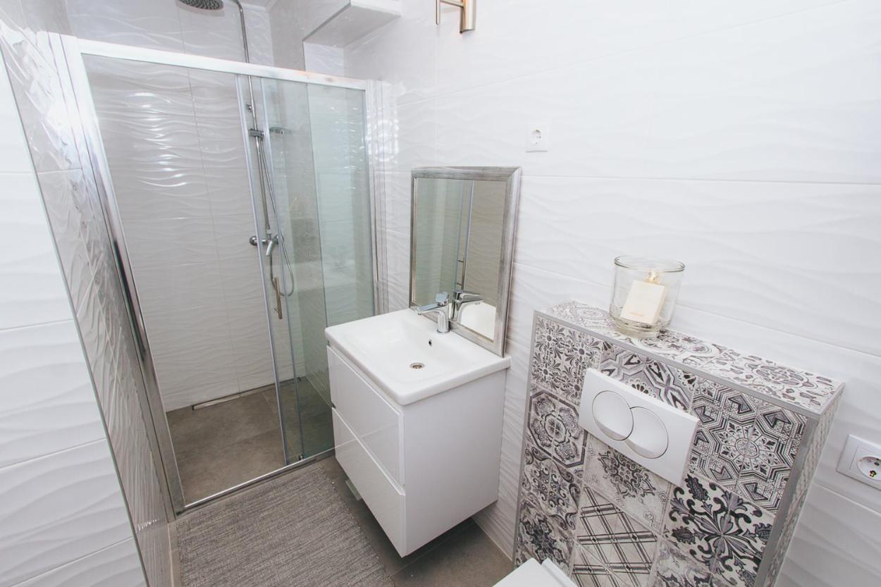 Sustina Apartman Tribalj Kültér fotó